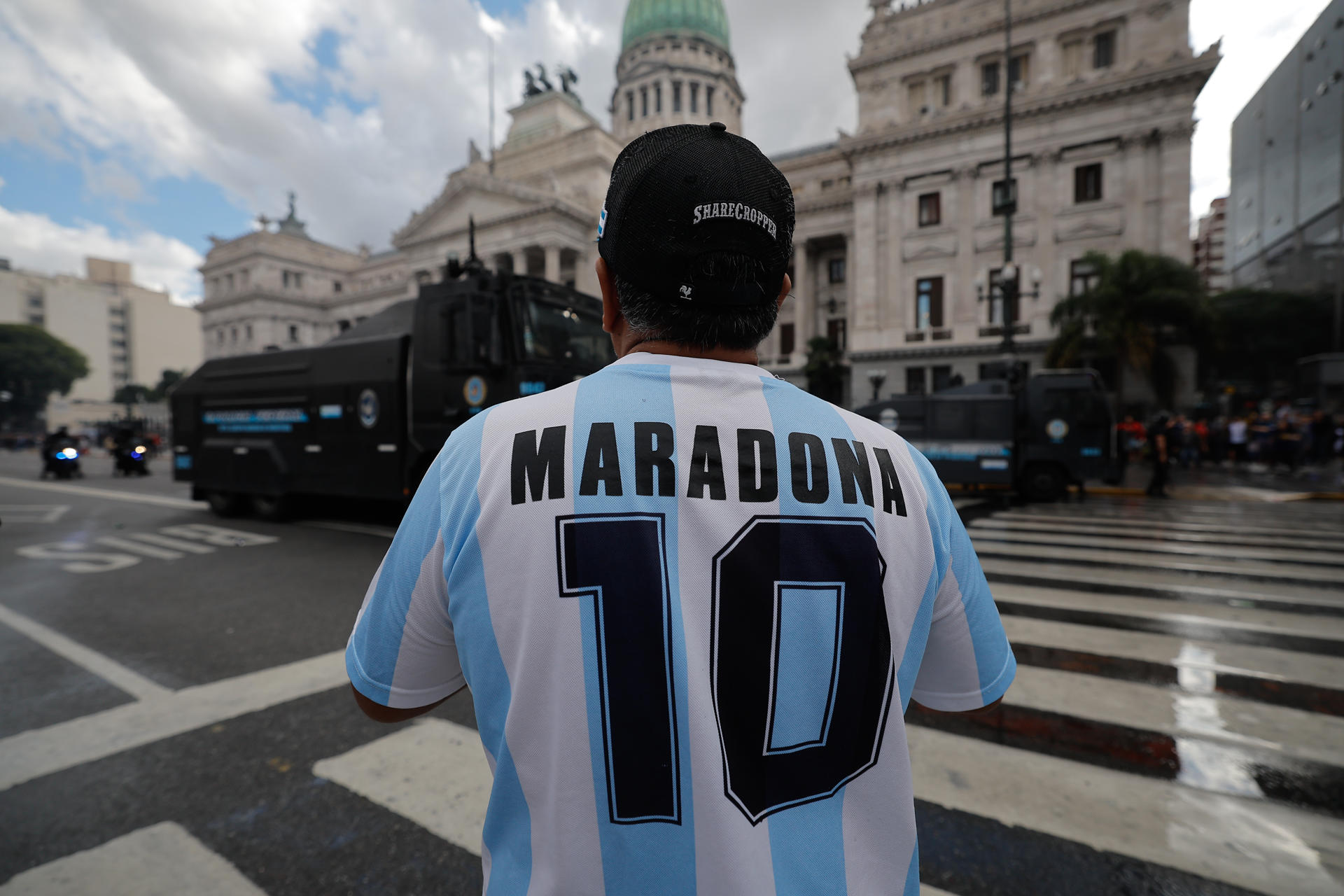 M a r a d o n a   l e   c o n f e s ó   a l   m é d i c o   ‘ N o   e s t o y   b i e n ‘   s e m a n a s   a n t e s   d e   s u   m u e r t e