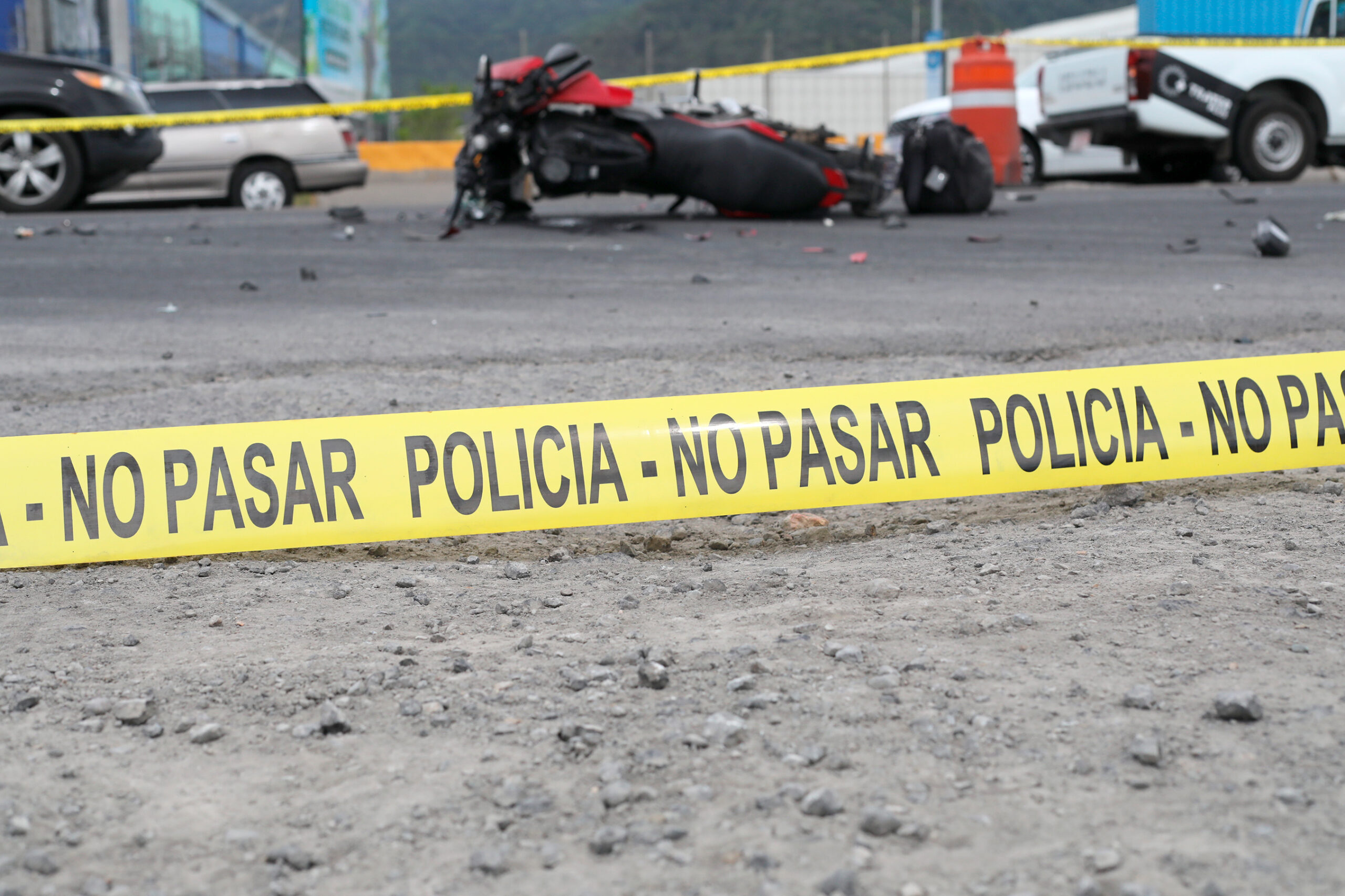 M o t o c i c l i s t a   e n   e s t a d o   g r a v e   t r a s   l a   c o l i s i ó n   e n   B e l é n