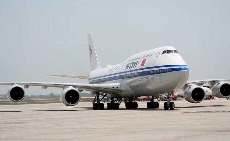 XI vuelve a Beijing tras sus visitas a Vietnam, Malasia y Camboya.
