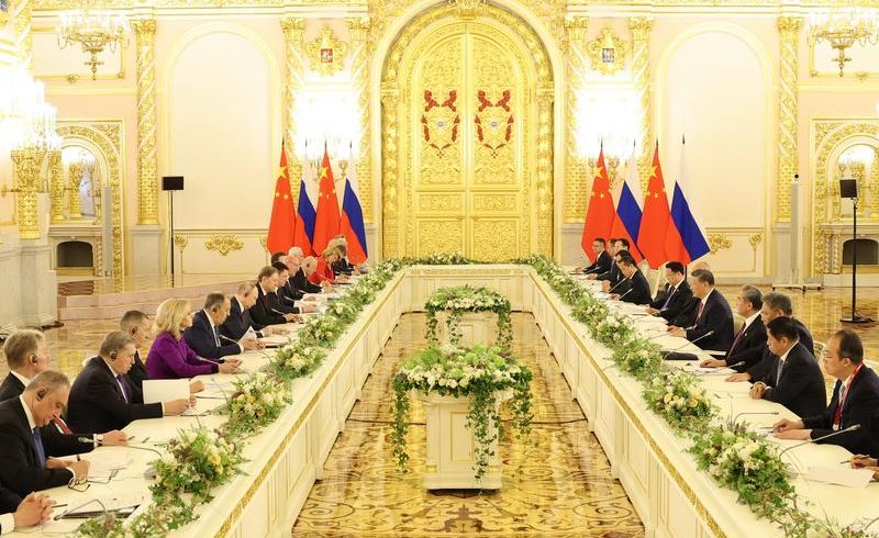 China y Rusia deben ofrecer nuevas y mayores contribuciones al desarrollo y revitalización nacional, así como al capital internacional y la justicia.