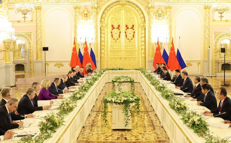 China y Rusia deben ofrecer nuevas y mayores contribuciones al desarrollo y revitalización nacional, así como al capital internacional y la justicia.