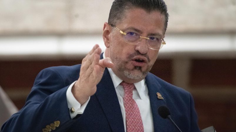 El espectador CR Chaves impondrá un veto a un plan de capital si es aprobado como ley.