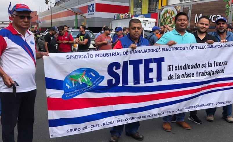 FA presenta una reforma para recuperar el derecho a la huelga y proteger los derechos laborales.