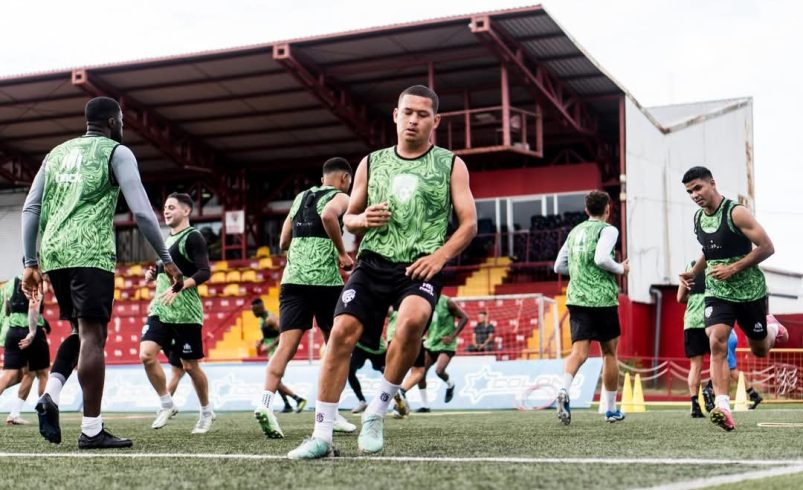 ¿El último juego de Santos primero? La licencia cuelga de un hilo y se agota el tiempo
