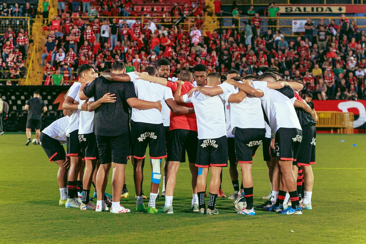 Alajuelense cederá al volante que no ingresa a los planes de Ramírez ‘masculino’

 – Reporte Tico
