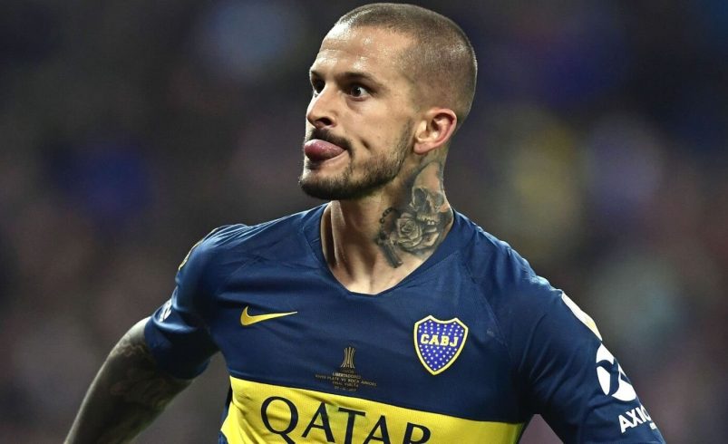 Al final, Benedetto jugará rojo y negro

 – Reporte Tico