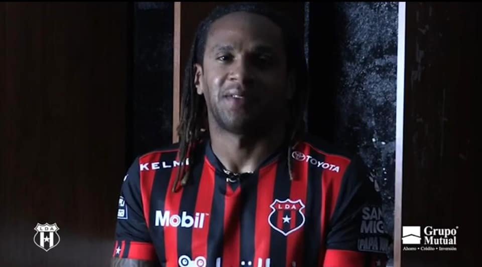 Jonathan McDonald regresa donde está feliz

 – Reporte Tico