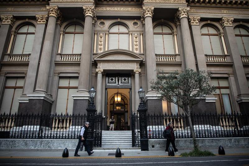 La deuda externa bruta de Argentina es de 278,073 millones de dólares en el primer trimestre de 2025. Años.

 – Reporte Tico