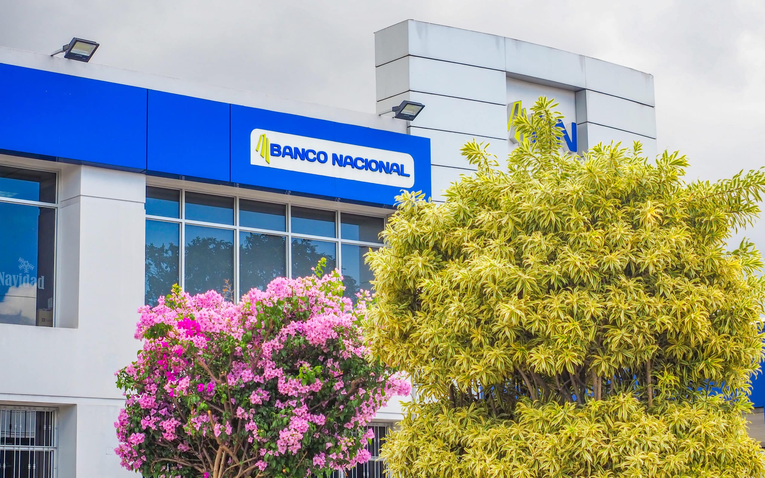 Los suplentes llaman a los ejecutivos de Landsbanki para discutir su despido para discutir su terminación

 – Reporte Tico