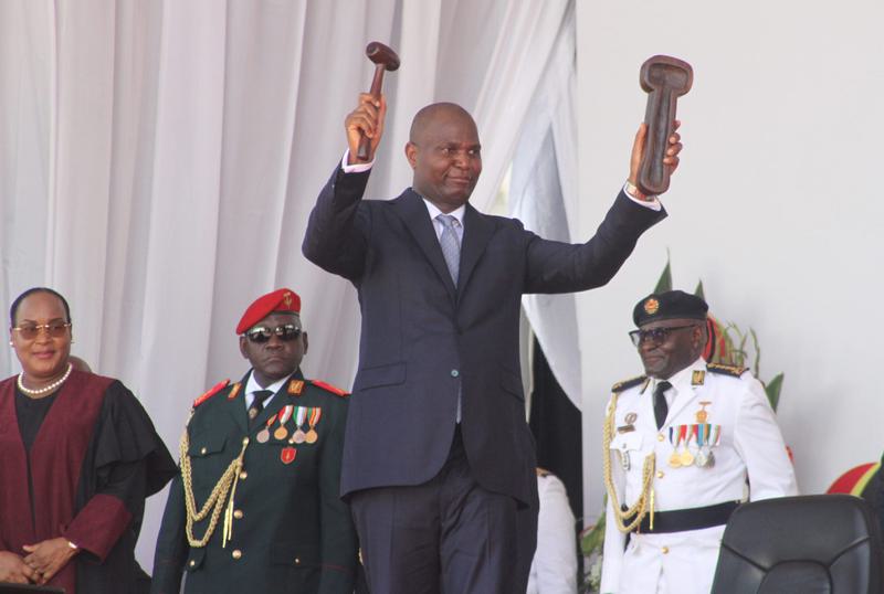XI y presidente de Mozambique Intercambio Felicitaciones a 50. Relaciones de aniversario

 – Reporte Tico