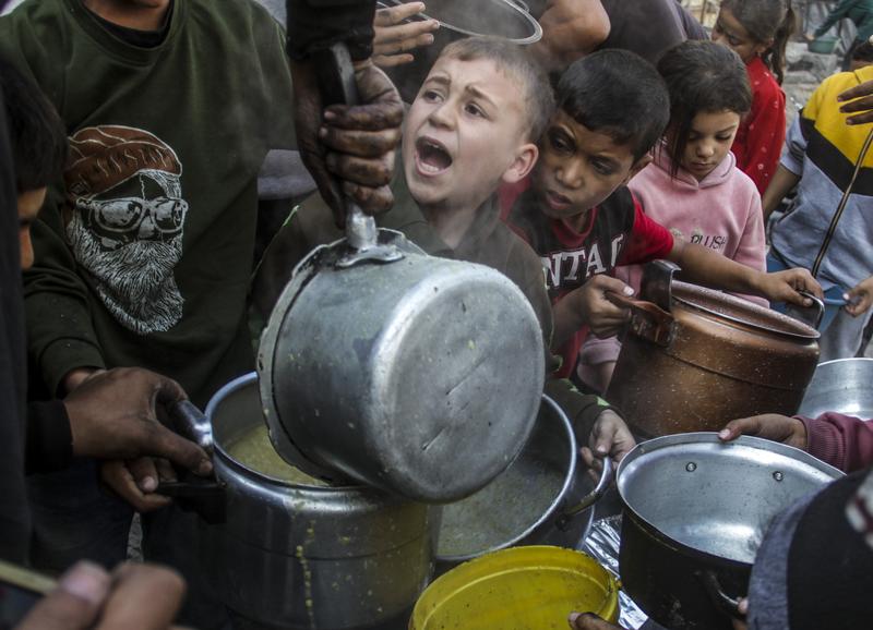 La Fundación Humanitaria Gaza brinda asistencia en los líderes del enclave en la comunidad

 – Reporte Tico