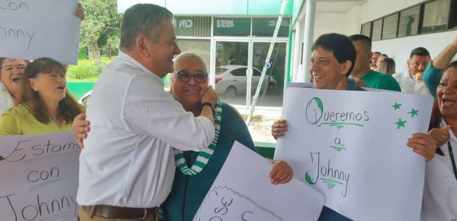 Johnny Araya Pln responde álvaro Ramos

 – Reporte Tico