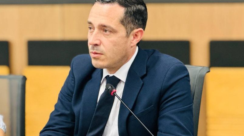 El sustituto público proporciona información sobre la «persecución» de la distinción: «Este acoso no fue aislado ni exitoso»

 – Reporte Tico