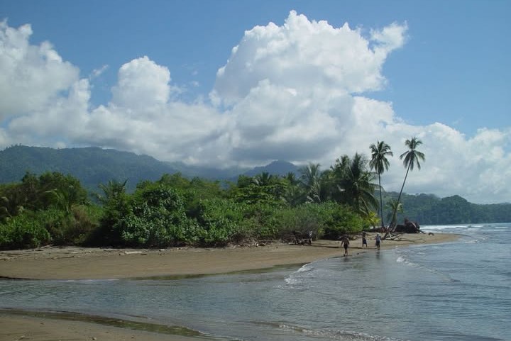 Ojocal: paraíso verde bajo presión extranjera

 – Reporte Tico