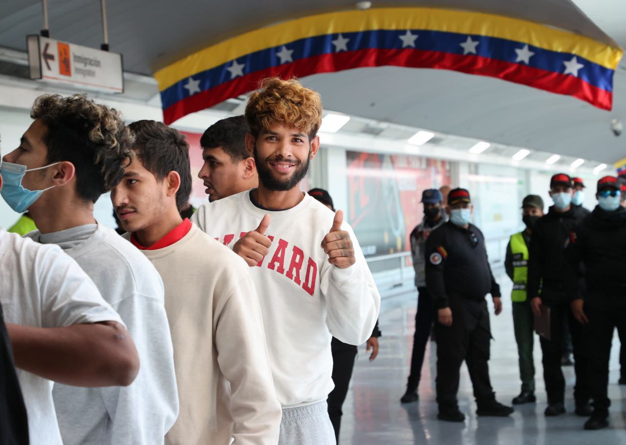 Venezuela está recibiendo un nuevo vuelo con 203 deportes de los inmigrantes estadounidenses

 – Reporte Tico