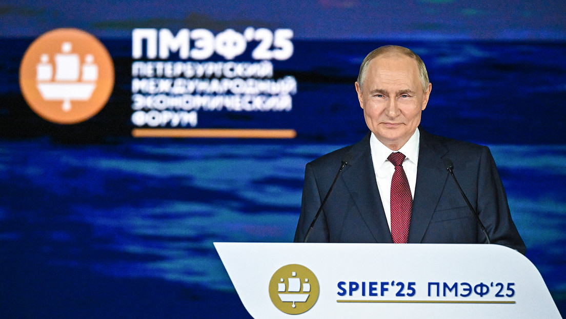 Putin interviene en la sesión plenaria del Foro Económico de San. Petersburgo

 – Reporte Tico
