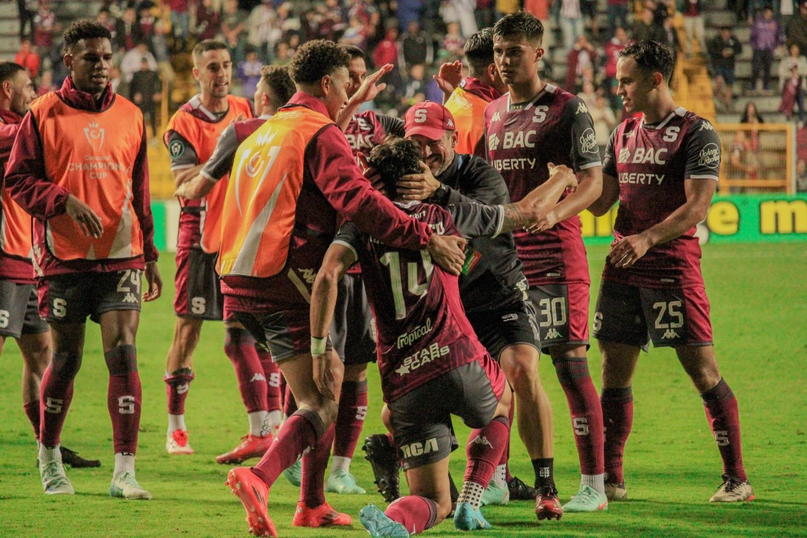 Saprissa ex -laoreEnter podría regresar

 – Reporte Tico
