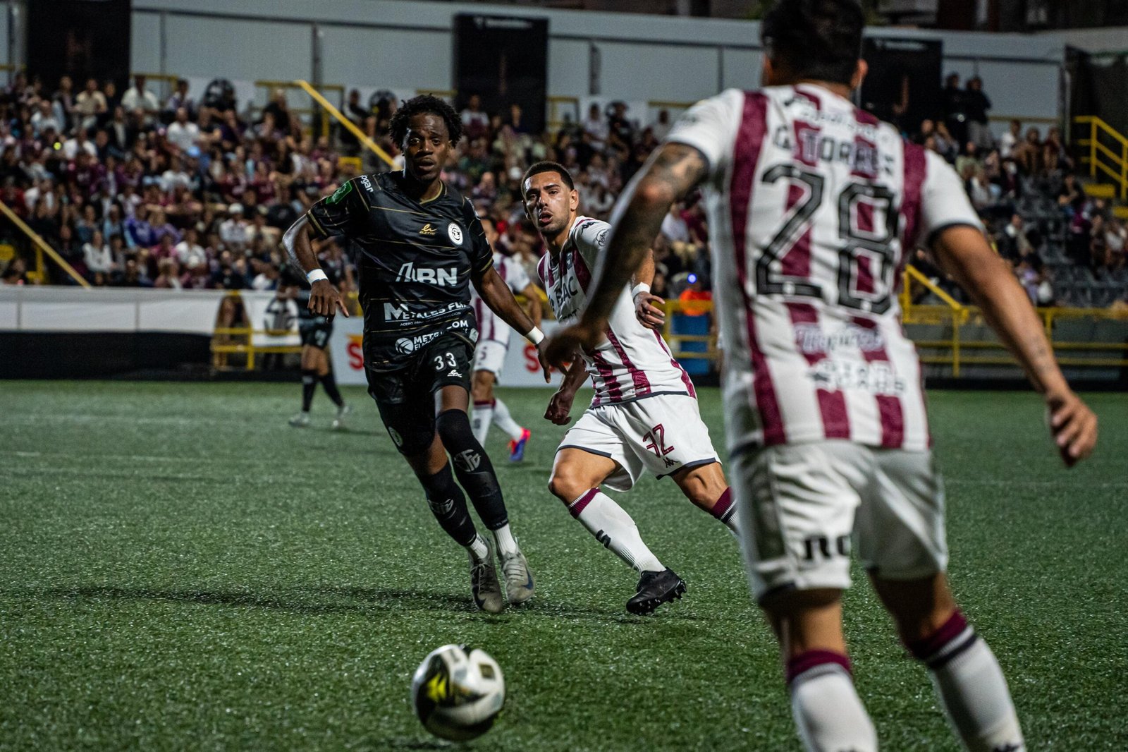 Saprissa abre la puerta de salida a dos jugadores

 – Reporte Tico