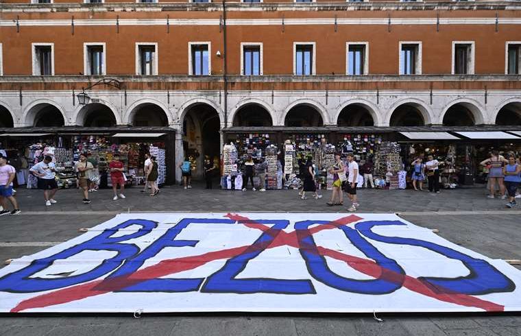 Moltura en Venecia antes de la boda del multimillonario Jeff Bezos

 – Reporte Tico