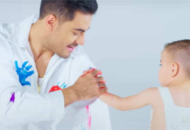 Carlos Rivera se estrena ‘The Best Song’ y comparte cámaras con su hijo

 – Reporte Tico