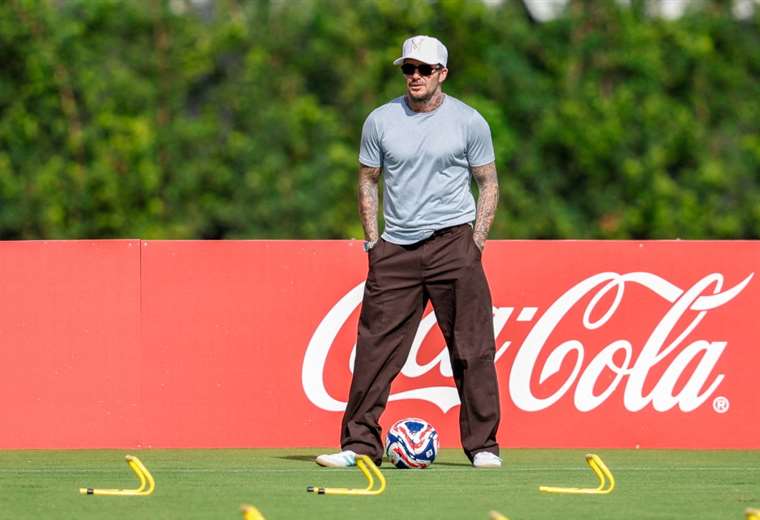 David Beckham es nombrado caballero por el rey Carlos III

 – Reporte Tico