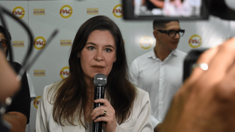 Solo Claudia Double fue el registro-

 – Reporte Tico