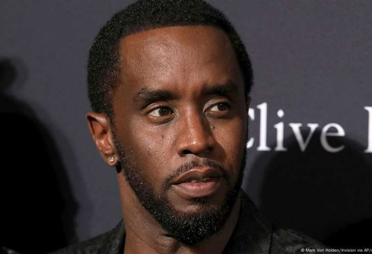 Ex -Girlfriend of «Diddy» Combs dijo que la obligó a participar en orgías

 – Reporte Tico