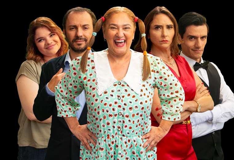 Comedia Viernes: ¡No te pierdas el estreno de ‘Simply Elvirilla’!

 – Reporte Tico