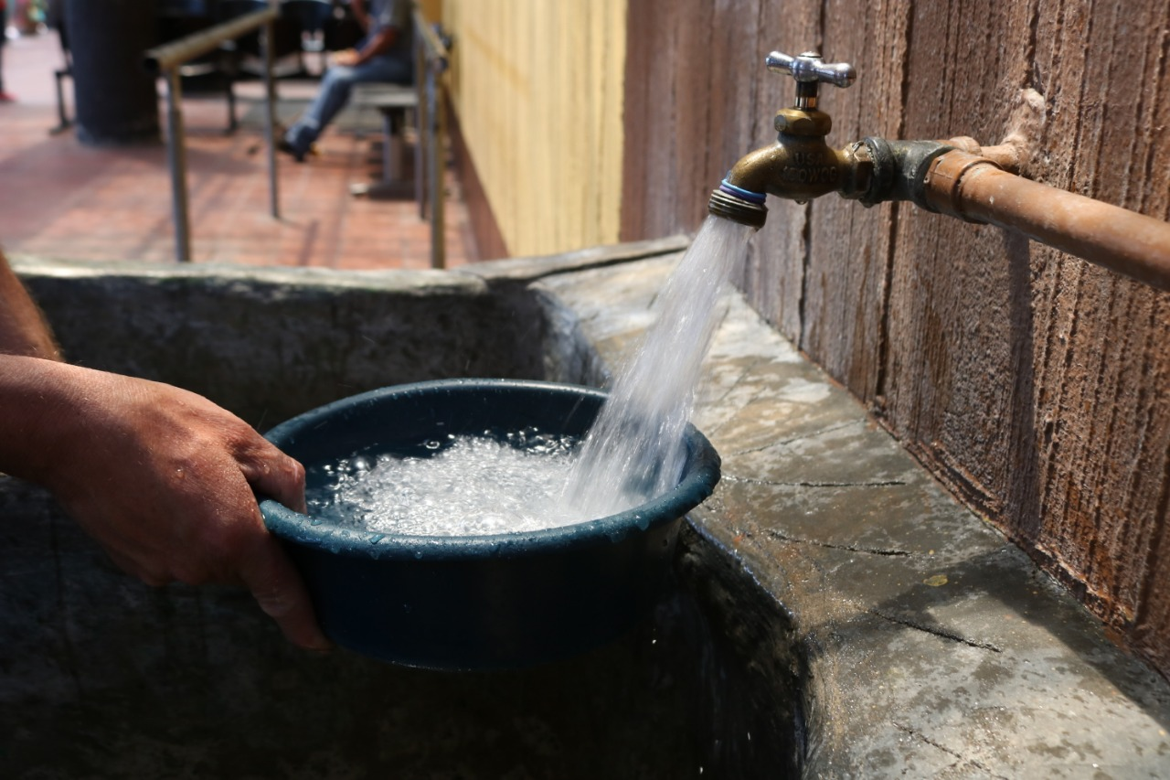 Los ambientalistas requieren derogar una reforma que permita a los desechos de pesticidas para beber agua

 – Reporte Tico