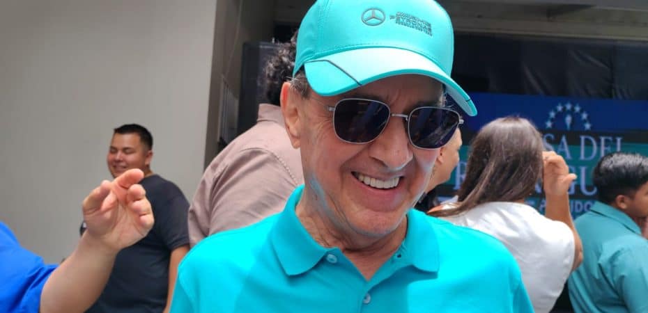 Calixto Chaves quiere invertir en bonos electorales

 – Reporte Tico