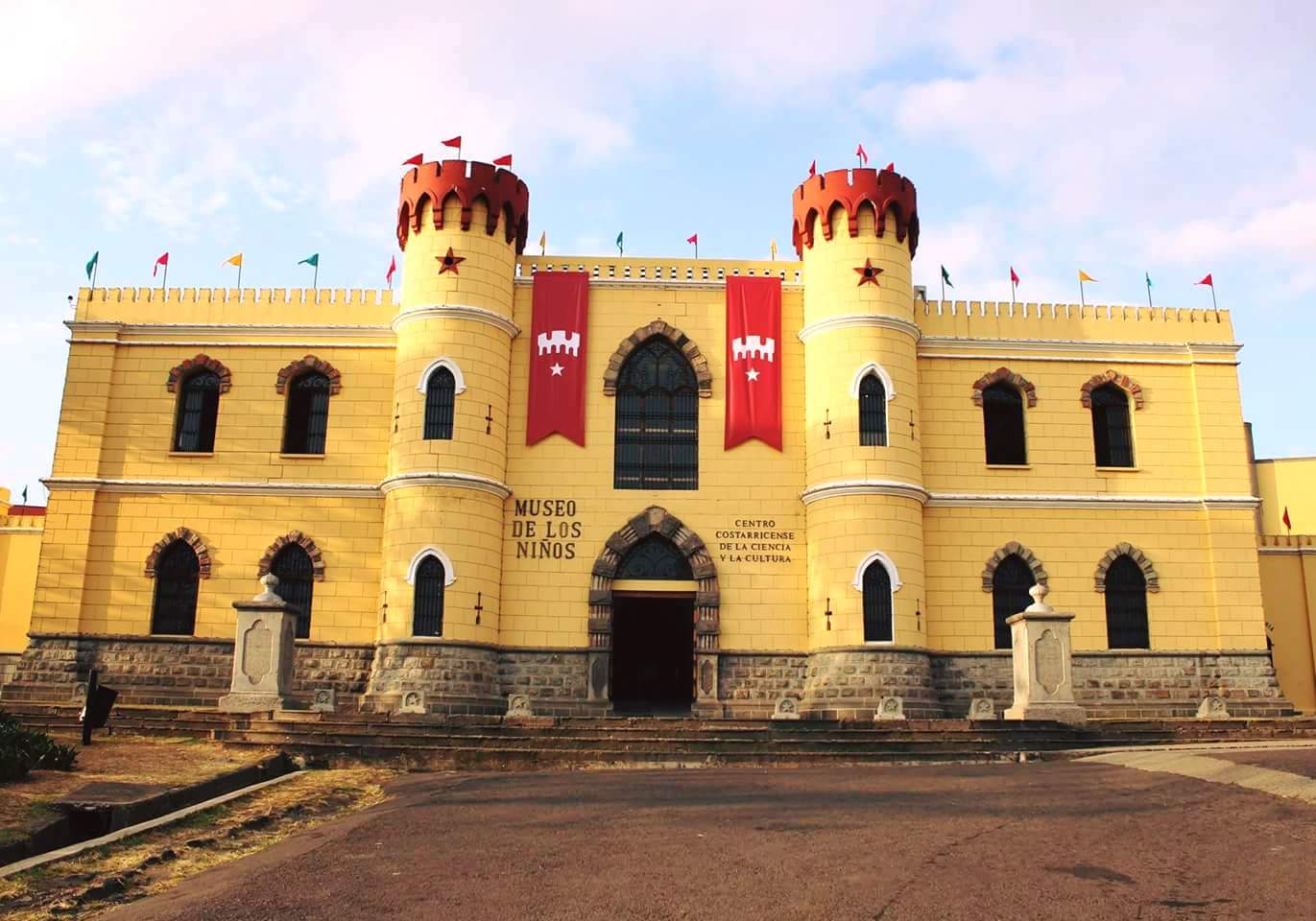 El Museo de los Niños y la colmena traen a Broadway al «Castillo de los Dreams»

 – Reporte Tico