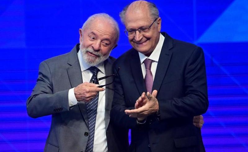 Brasil está buscando alternativas para fortalecer el comercio externo frente al posible aumento de los aranceles estadounidenses.

 – Reporte Tico