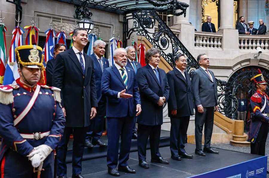 Lula da Silva le pide a Mercosur que mire a Asia, «Centro de Economía Mundial Dinámica»

 – Reporte Tico