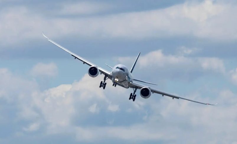 Reabrirán su espacio aéreo en vuelos nacionales, internacionales y de tránsito

 – Reporte Tico