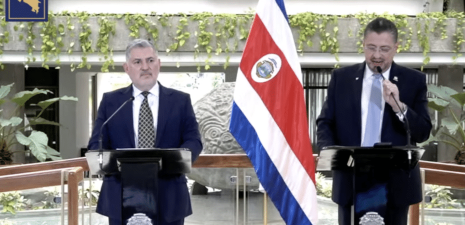 Inmunidad de Chavel: un abogado explica si renunciaría

 – Reporte Tico