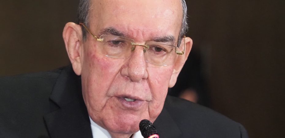 Rodrigo Arias tiene un virus coronario y continuará siendo incapacitado por el resto de la semana

 – Reporte Tico