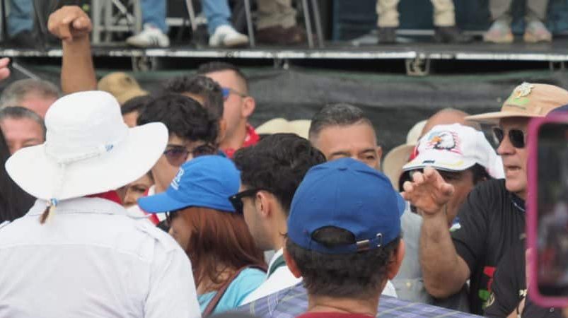 Los estudiantes de UCR son despedidos de la ley gubernamental

 – Reporte Tico