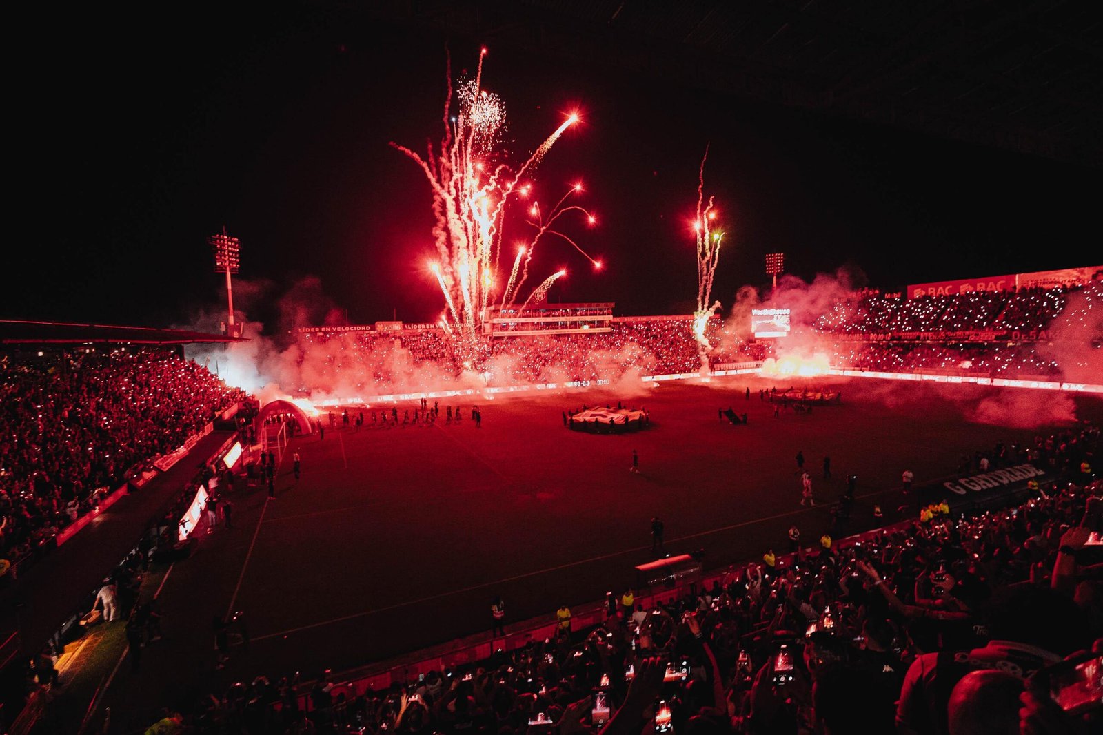 Tenemos la nueva camiseta que Alajuelense presentará este jueves a su hobby

 – Reporte Tico