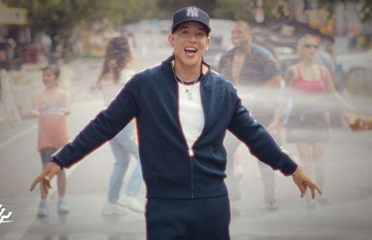 ‘Smile’: Daddy Yankee regresa a la música con Christian Reggaeton

 – Reporte Tico