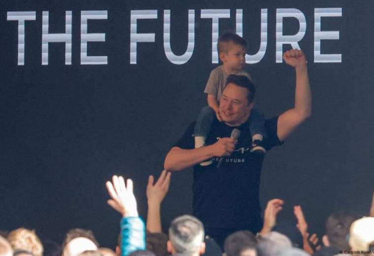 «Baby Grok»: Elon Musk anuncia la aplicación de inteligencia artificial para niños

 – Reporte Tico