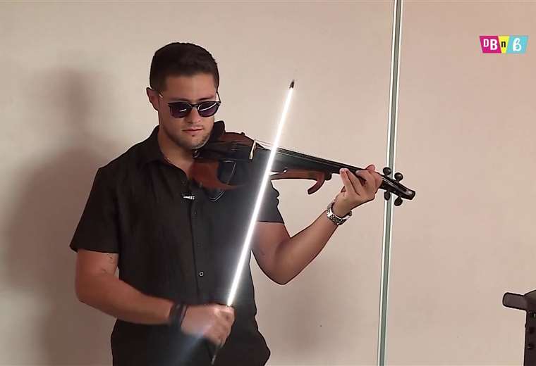 Pablo Cartín quiere desmantelar su violín que lo robó

 – Reporte Tico