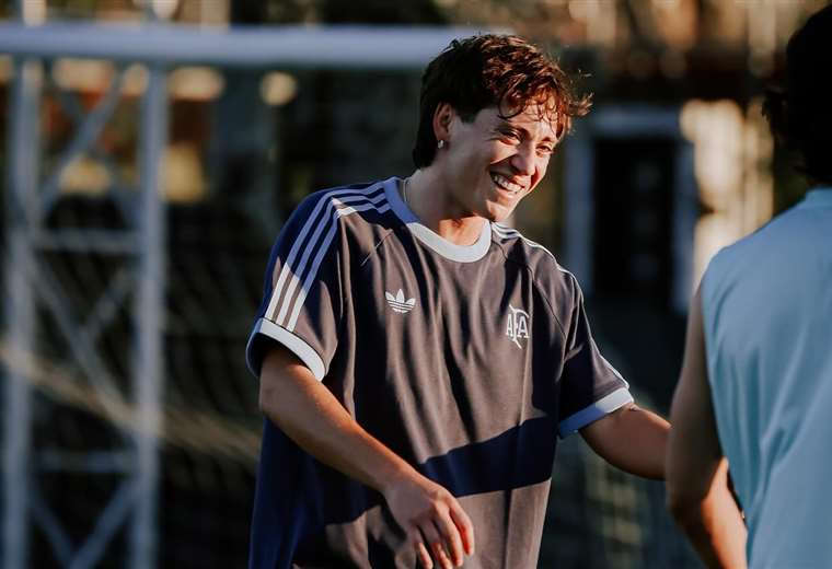 «Leones con flujo»: ¿Paulo Londra filtró la nueva camisa de la liga?

 – Reporte Tico