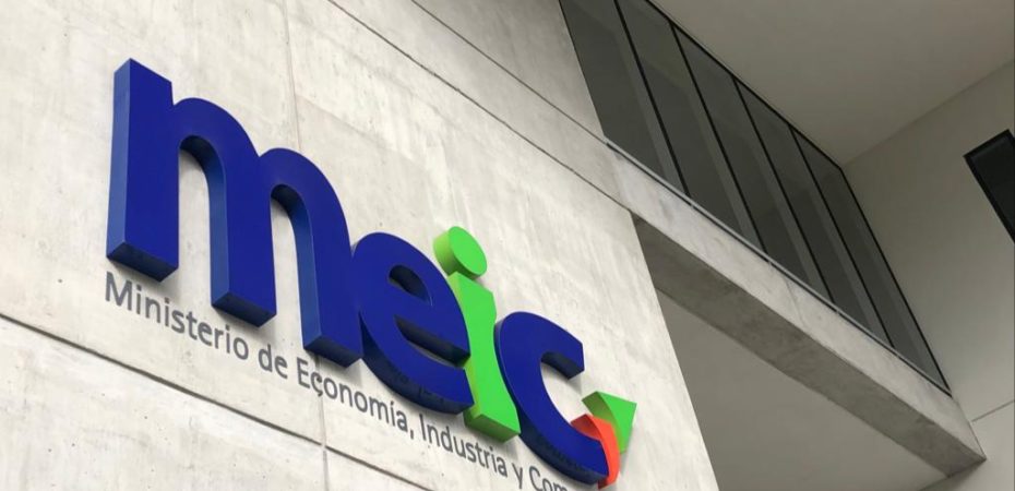 Las alternativas analizan el proyecto MEIC donde el gobierno quiere dar poder ilimitado en el sistema financiero

 – Reporte Tico