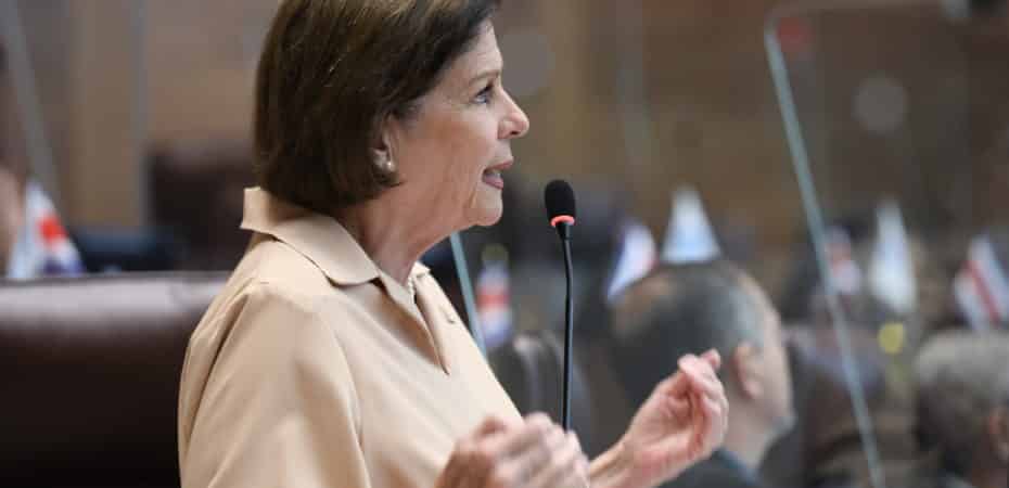 Los críticos de Pilar Cisneros al Ministro de Justicia tuvieron una respuesta de Gloria Navas: «Siempre con su discurso para convertir la realidad»

 – Reporte Tico