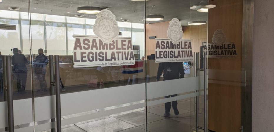 El procedimiento de la conferencia 4-3 alternas solo votó seis proyectos en agosto

 – Reporte Tico