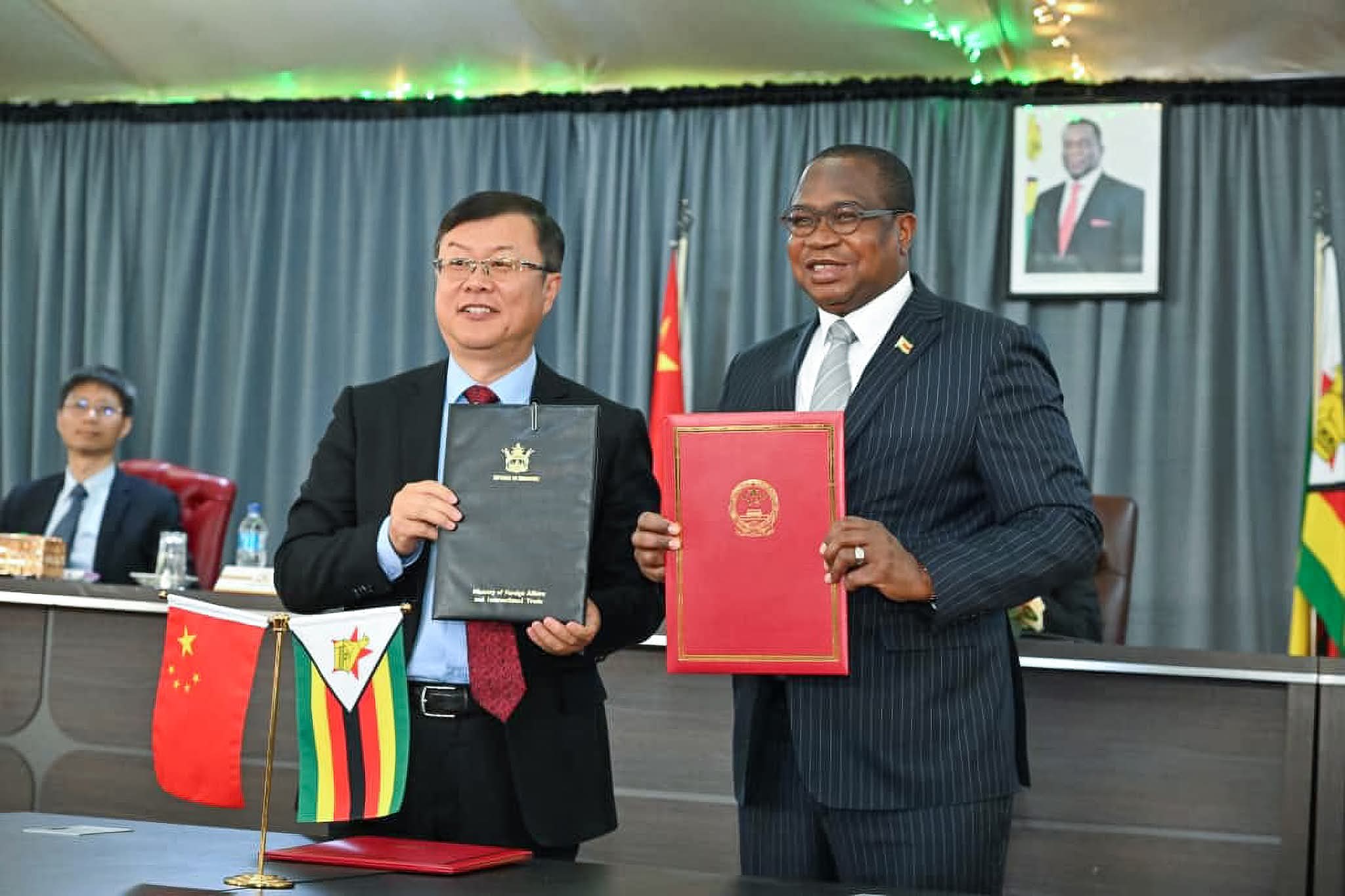 Agencia de paquetes de alimentos y alimentos de China y Zimbabue

 – Reporte Tico