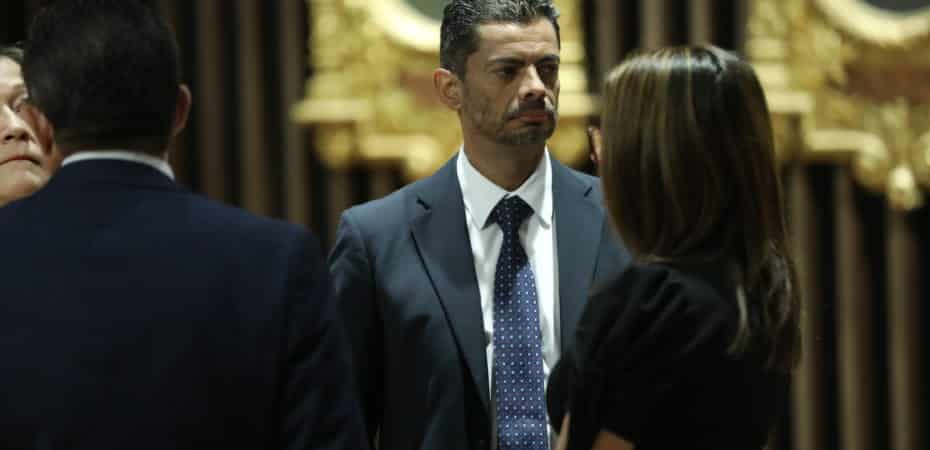El fiscal Díaz defendió la decisión de presenciar a Bulgarelli sobre la corona contra el presidente Chaves: «Cambié con ella y lo autoricé»

 – Reporte Tico