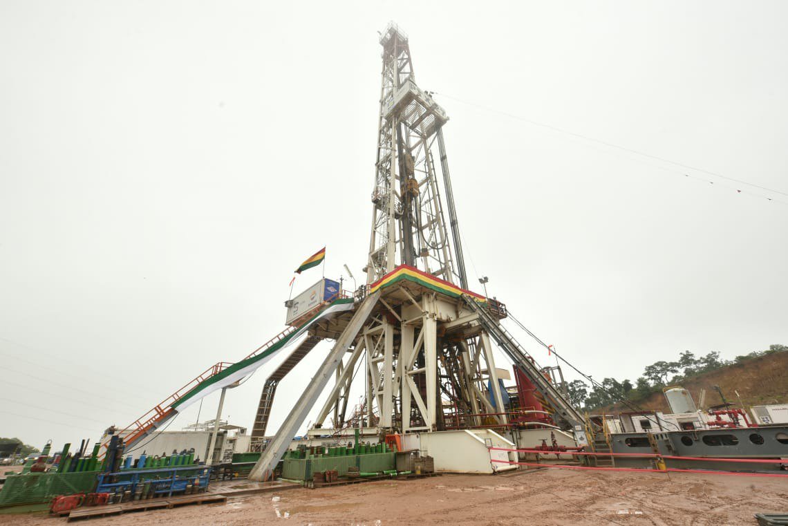 ARCE enfatiza el éxito de la investigación del petróleo en Bolivia con el reconocimiento internacional en Campo Mayaya

 – Reporte Tico