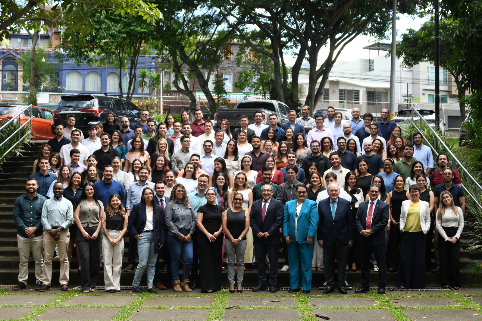 Noventa nuevos médicos comienzan su especialización en el UCR

 – Reporte Tico