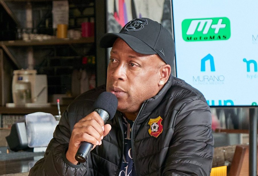 (Video) Hernán Medford llegó a Costa Rica para tomar las riendas de Herediano

 – Reporte Tico